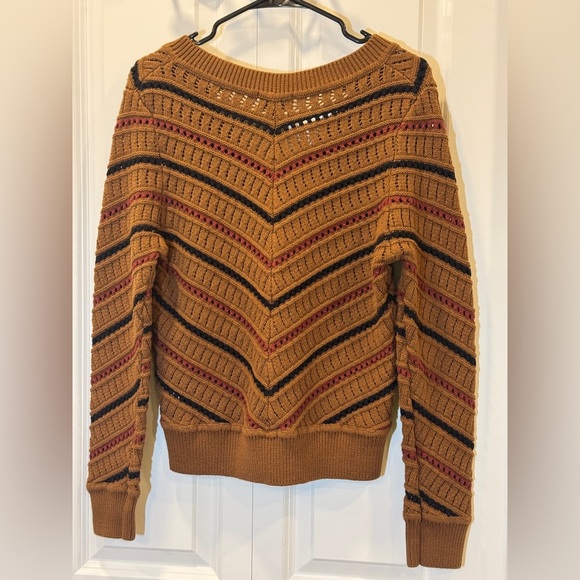 Evereve Brown and Black V-Neck Sweater - Picture 8 of 10